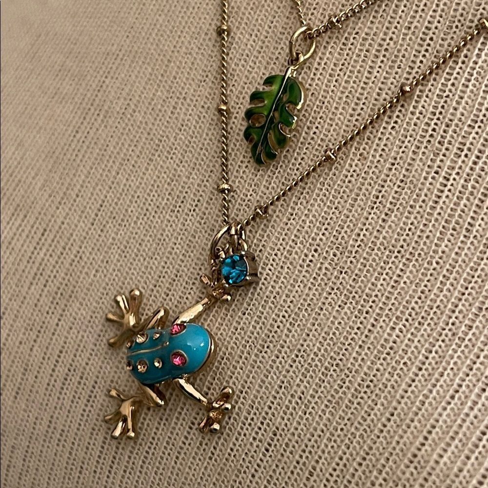 Betsey Johnson Enamel Tree Frog Double Row Necklace with Green Leaf Charm - Picture 8 of 16